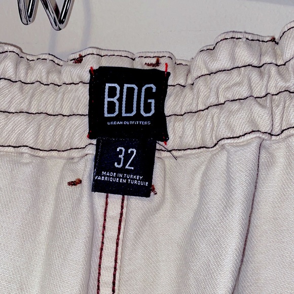 Urban Outfitters BDG- Brand New White Cargo Pants - Picture 3 of 3